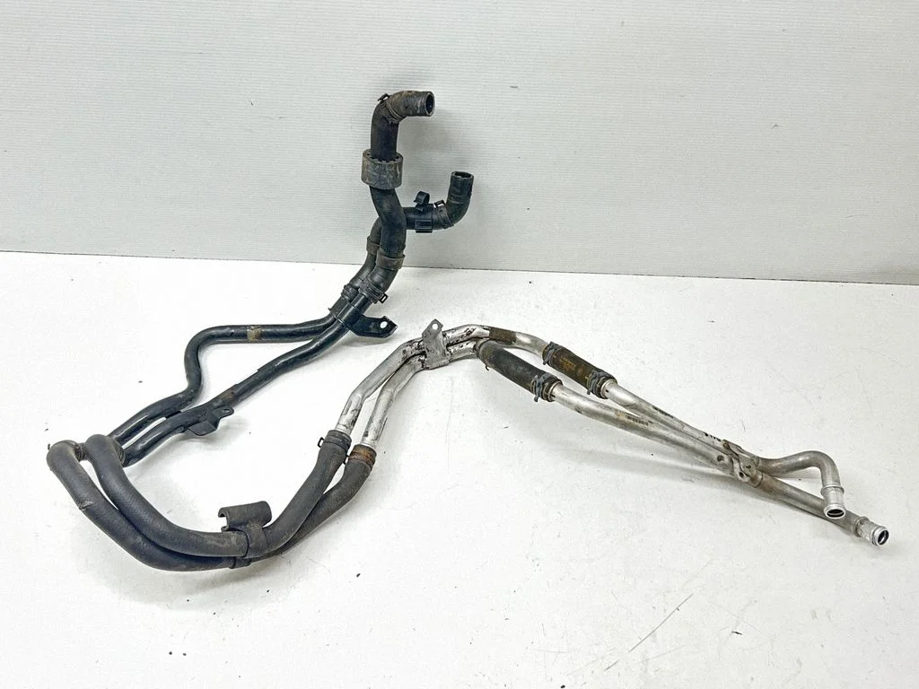 Motora dzesēšanas caurule (-es)/šļūtene (-es) 7P5815666