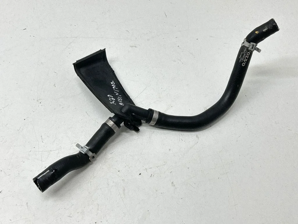 Engine coolant pipe/hose 31368351
