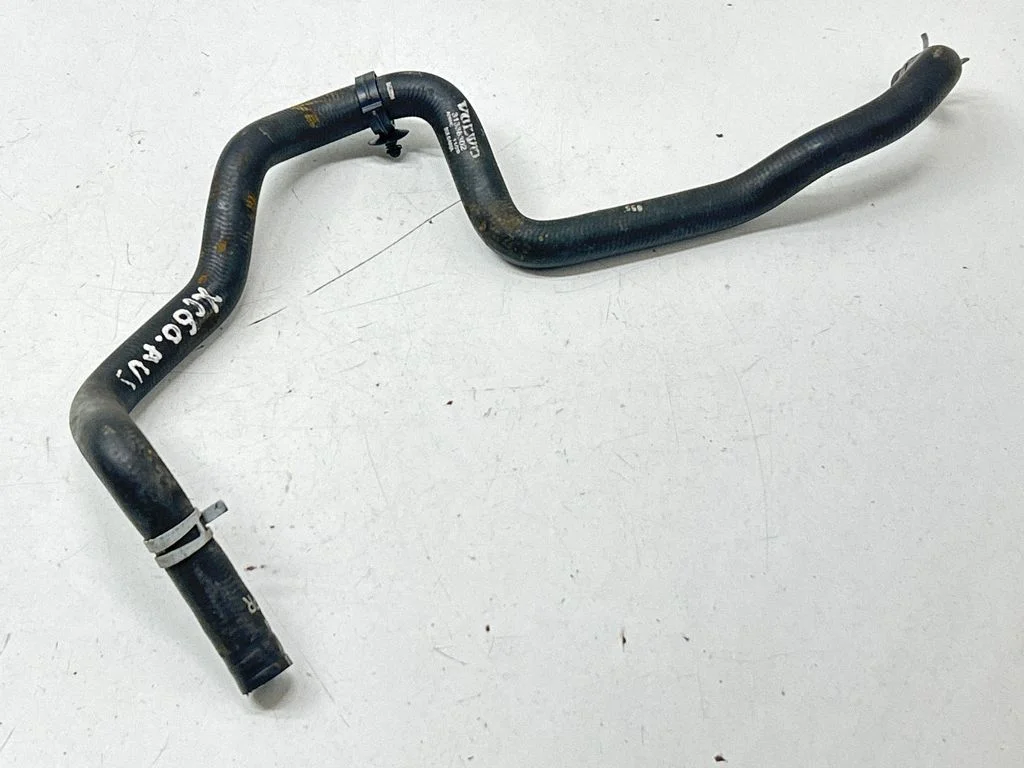 Engine coolant pipe/hose 31338302