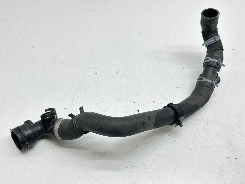 Engine coolant pipe/hose 80A122293BB