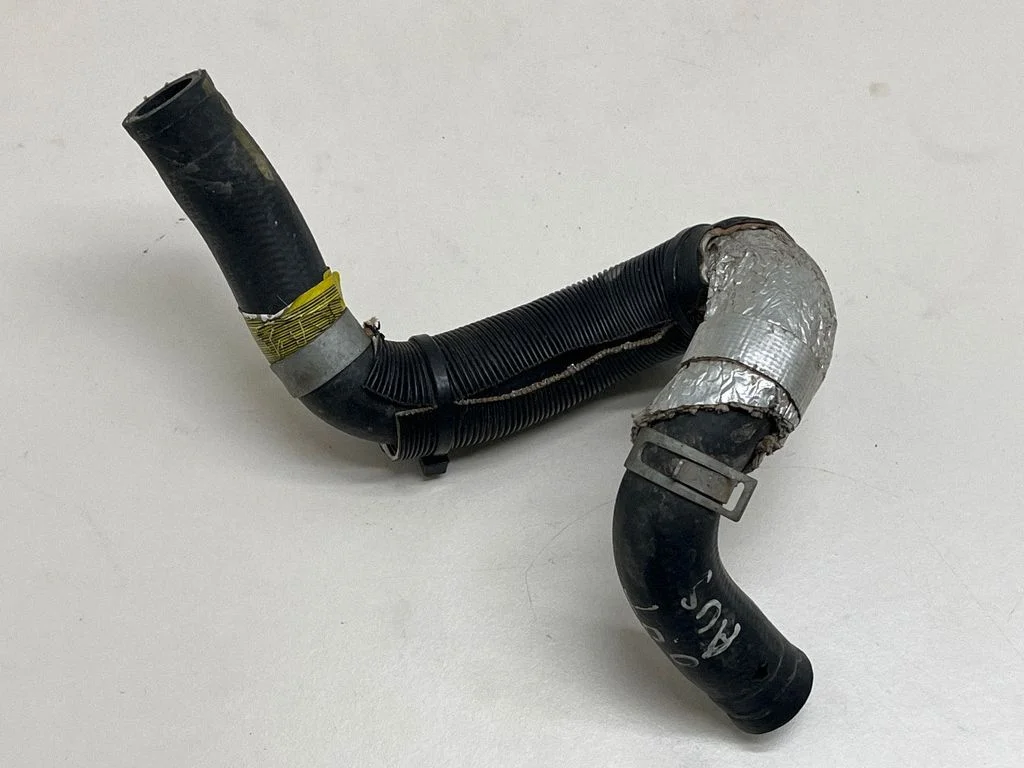 Engine coolant pipe/hose