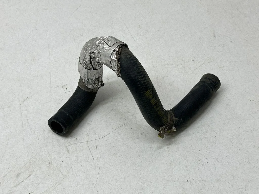 Engine coolant pipe/hose
