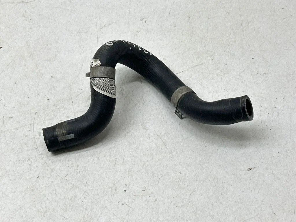 Engine coolant pipe/hose