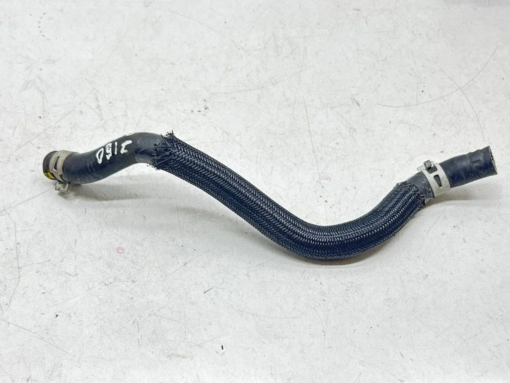 Engine coolant pipe/hose