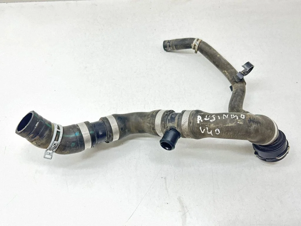 Engine coolant pipe/hose 31368851