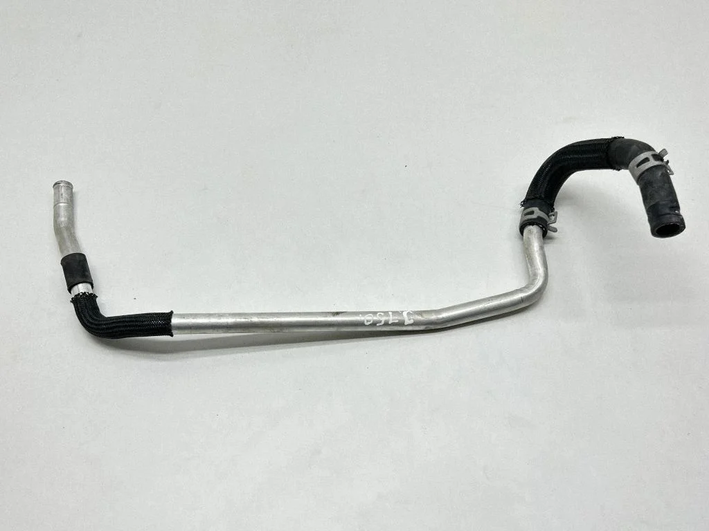 Engine coolant pipe/hose