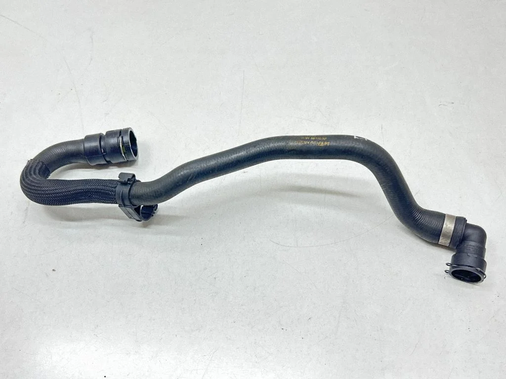 Motora dzesēšanas caurule (-es)/šļūtene (-es) 6G918B160RF