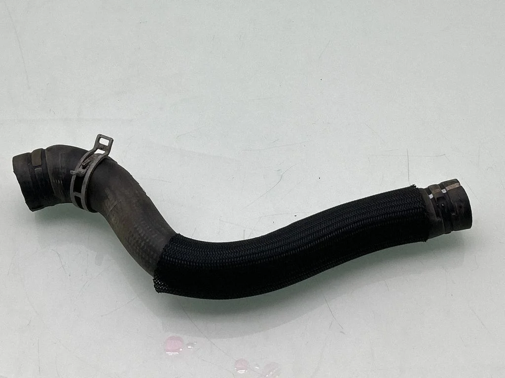 Engine coolant pipe/hose 1343LP