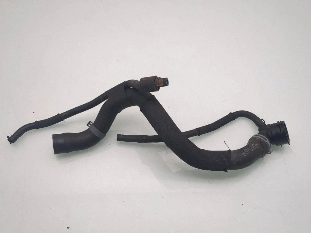 Engine coolant pipe/hose 5Q0122101EN