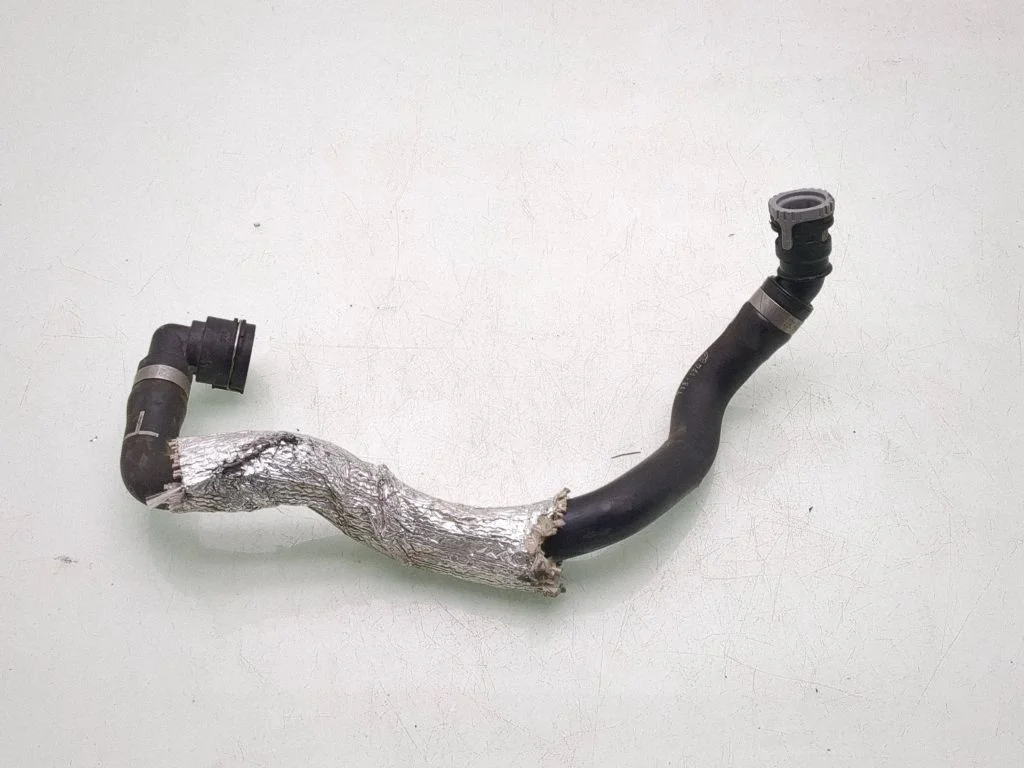 Engine coolant pipe/hose FV4118K580BD