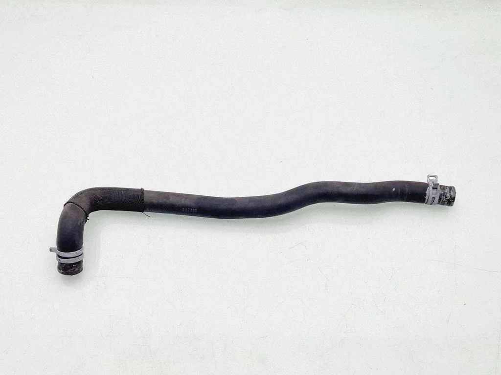 Engine coolant pipe/hose 008280