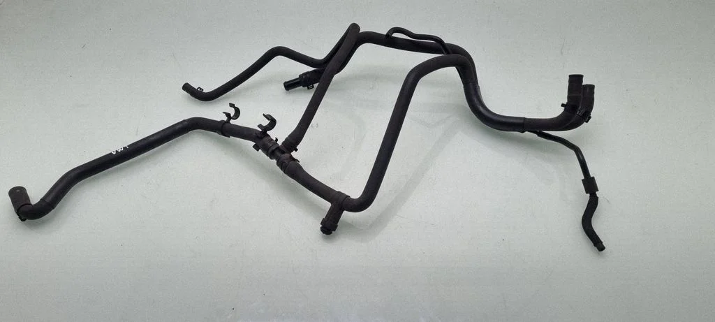 Engine coolant pipe/hose 7L6122096M