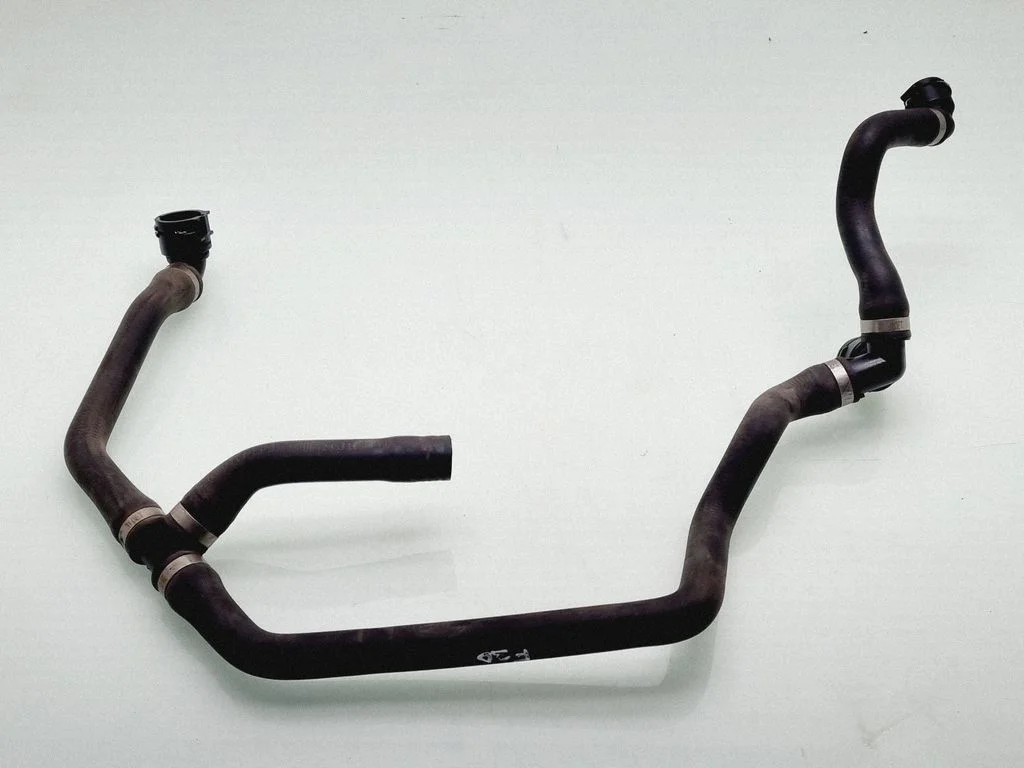 Engine coolant pipe/hose 17127596834