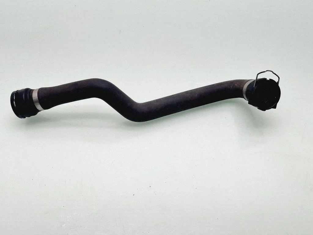 Engine coolant pipe/hose 17127596833