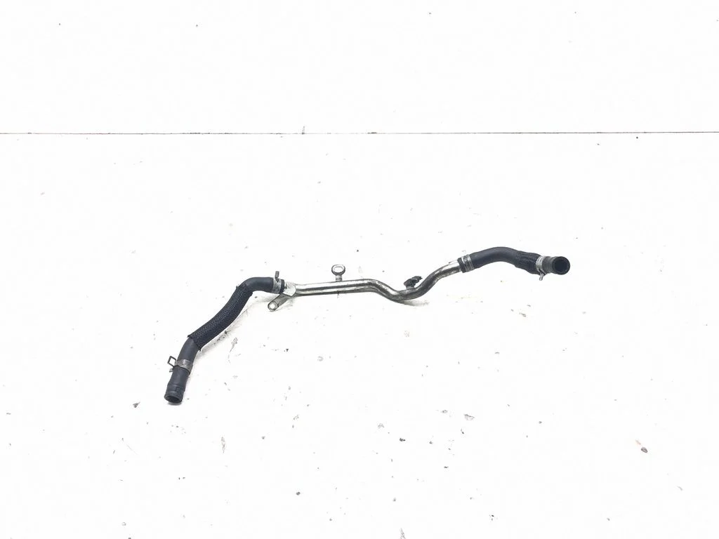 Engine coolant pipe/hose