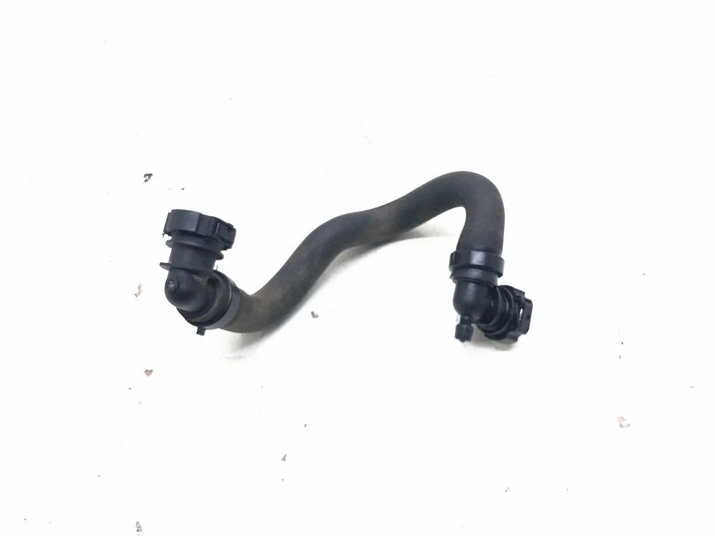 Mootori jahutusvedeliku toru / voolik 9684684280