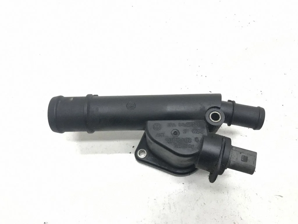 Engine coolant pipe/hose 038121132