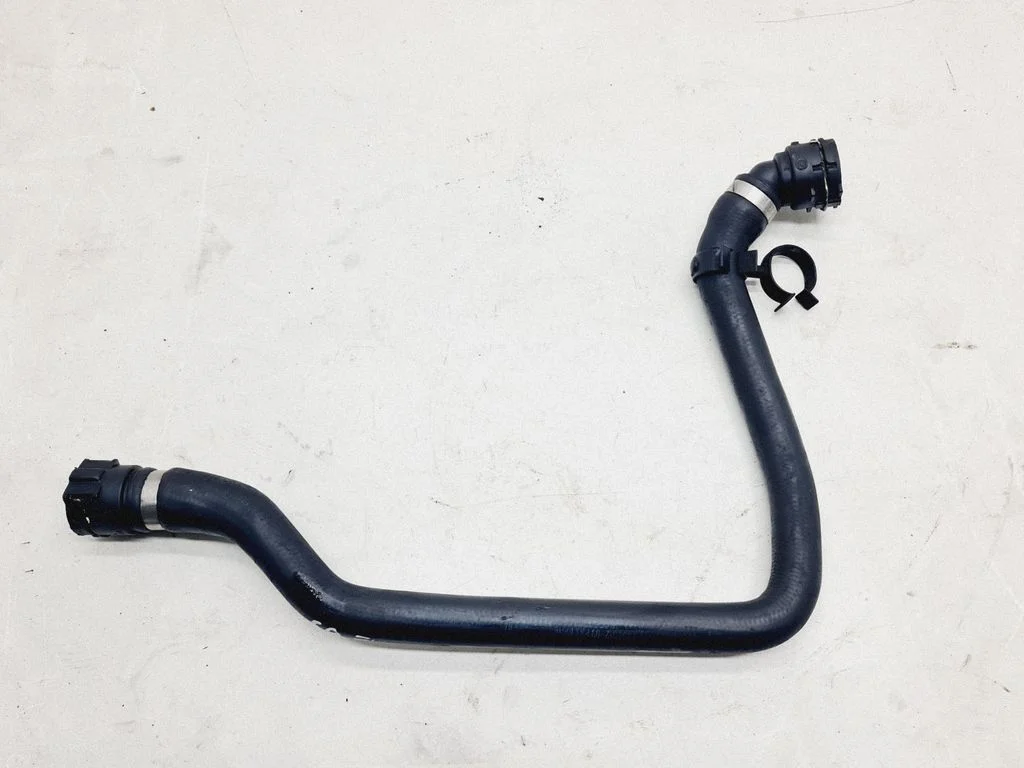 Engine coolant pipe/hose 64128384912