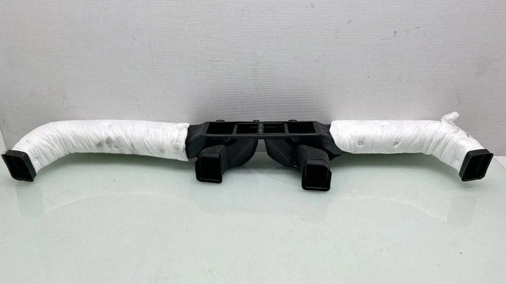 Cabin air duct channel 97470F1BA0