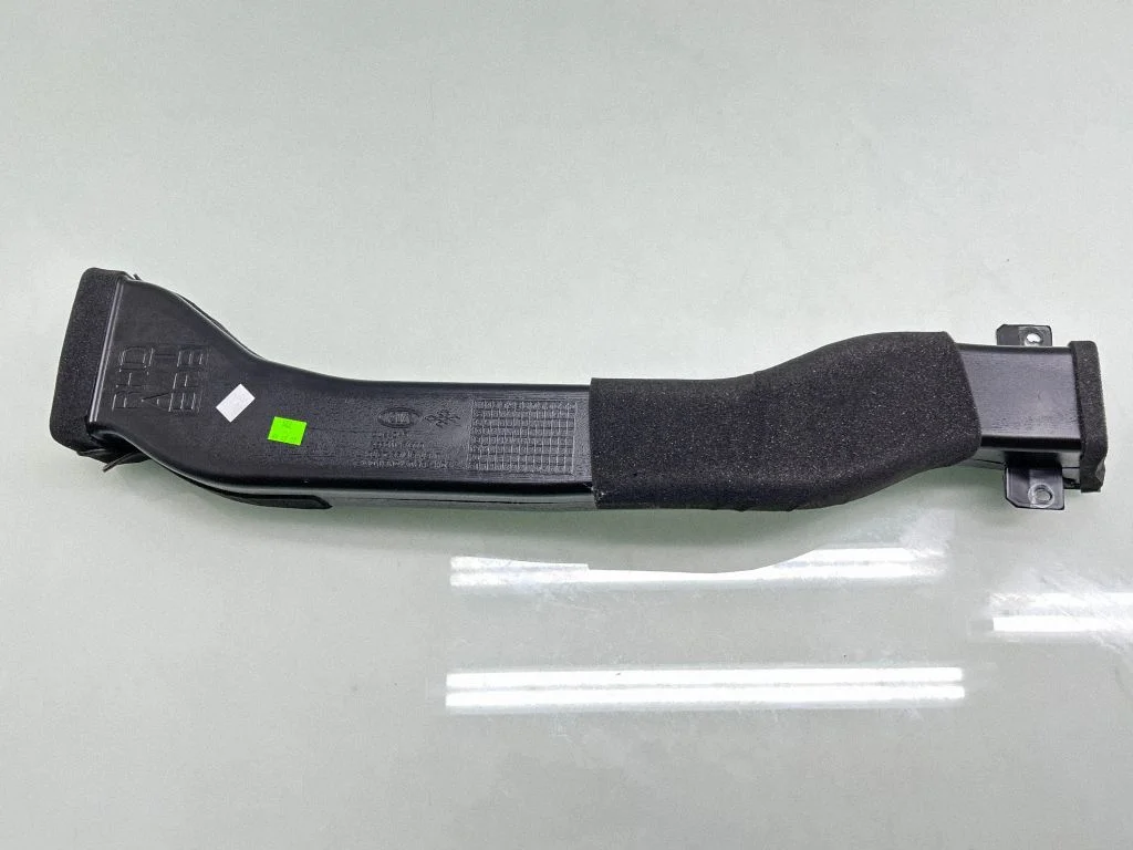 Cabin air duct channel X97011-F1800