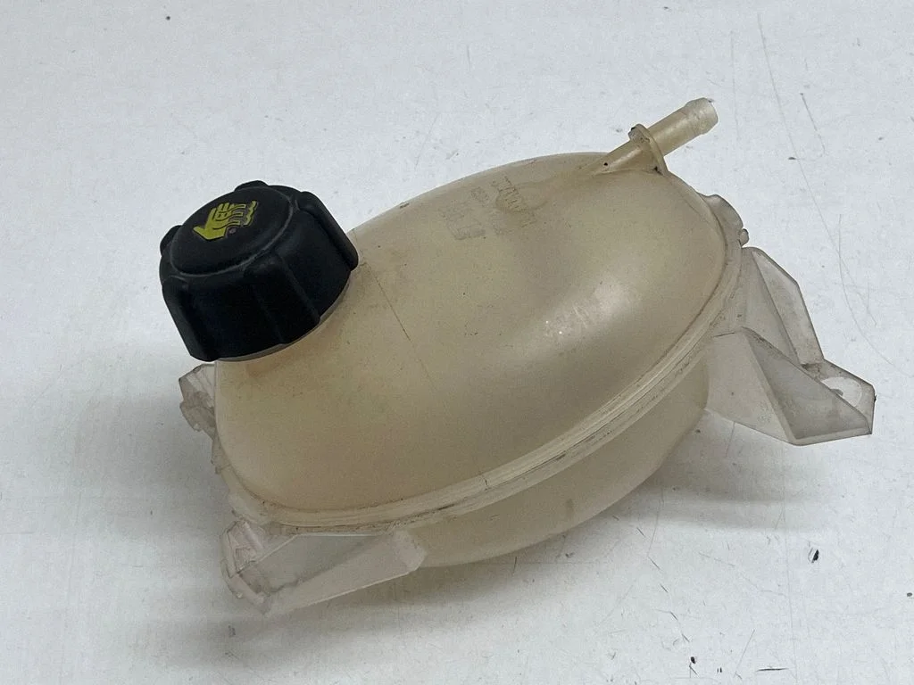 Coolant expansion tank/reservoir – Renault Captur (2013-2020)