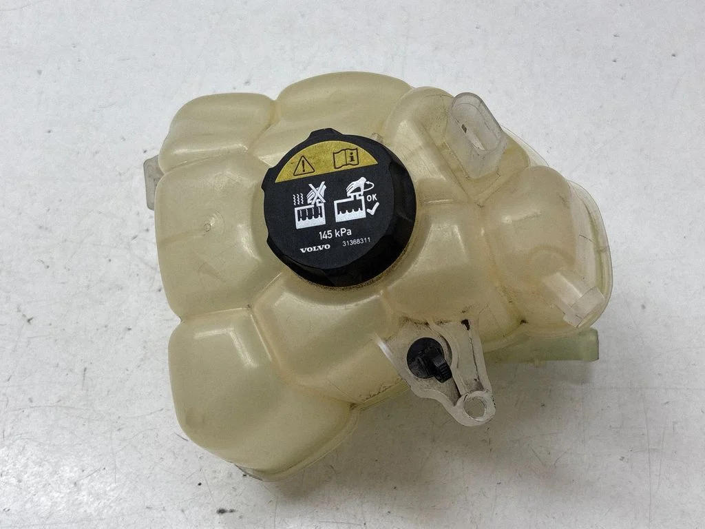 Coolant expansion tank/reservoir 31338291