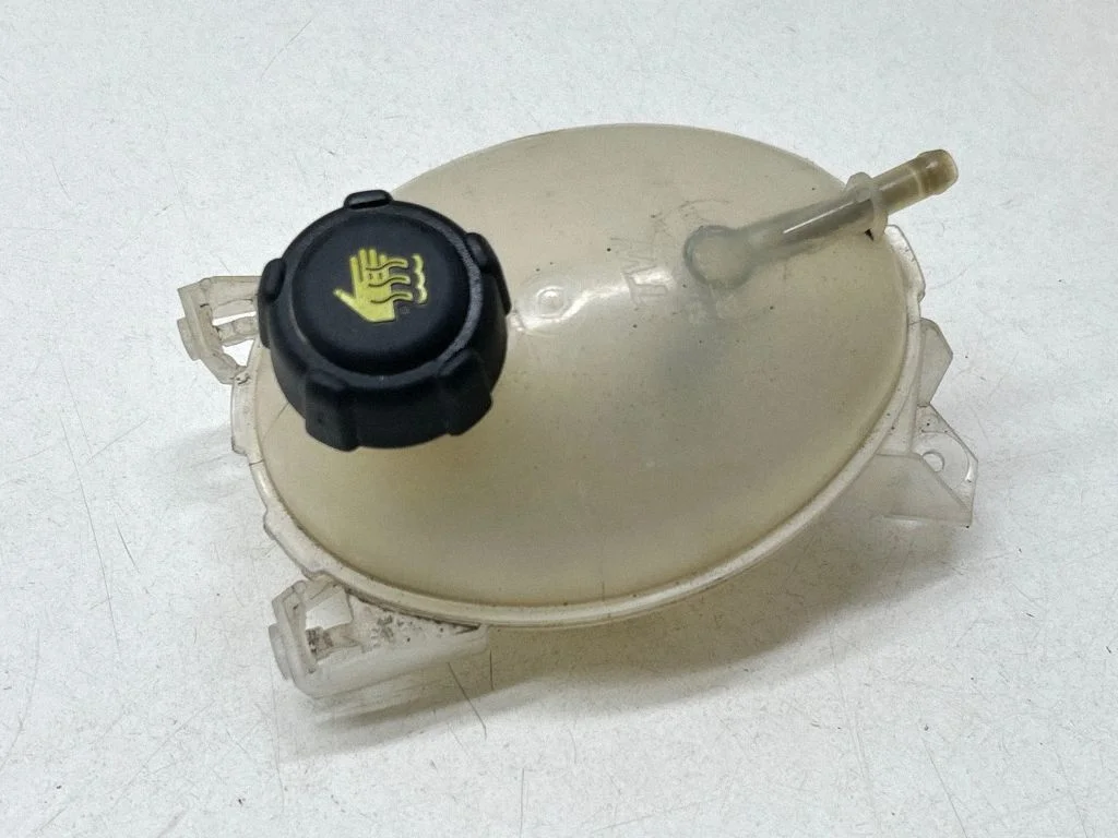 Coolant expansion tank/reservoir – Renault Captur (2013-2020)