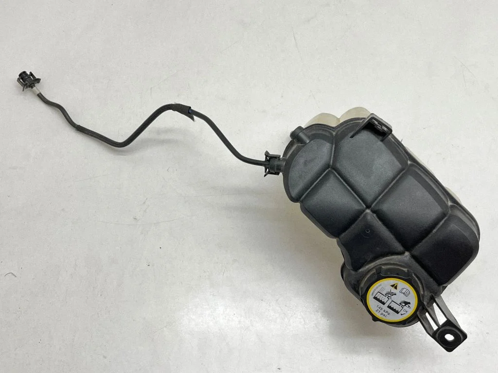 Coolant expansion tank/reservoir 6G918K218