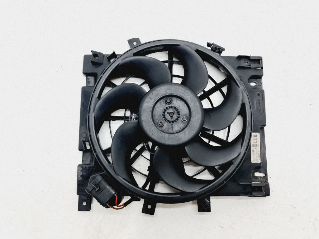Elektriline radiaatori jahutusventilaator – Opel Zafira B (2005-2014)