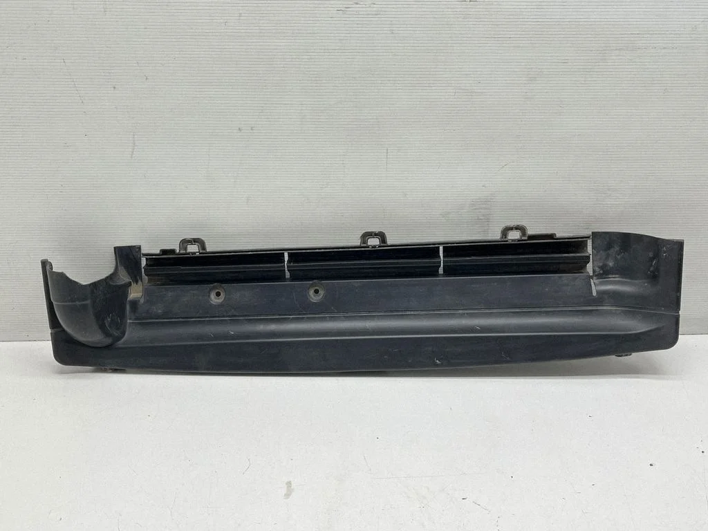 Intercooler air guide/duct channel 63182