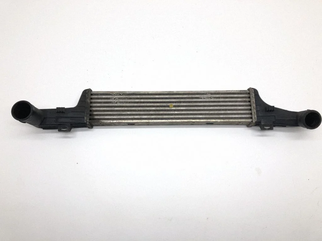 Vahejahuti radiaator 2105001300