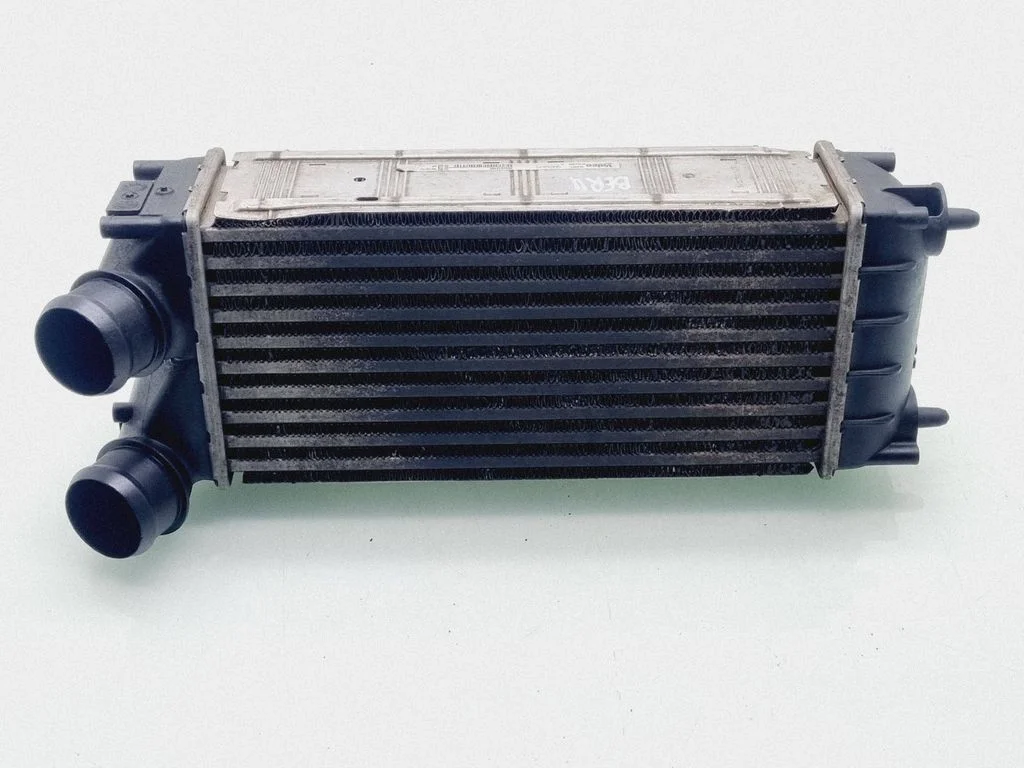 Vahejahuti radiaator – Citroen Berlingo (2008-2018)