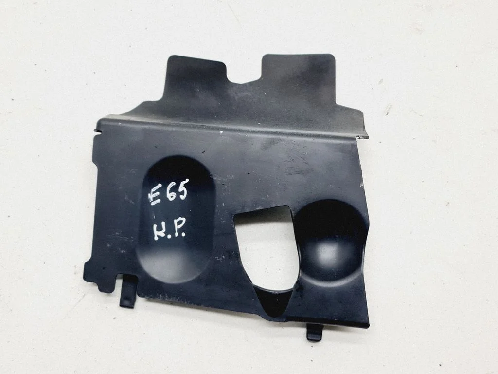 Intercooler air guide/duct channel 51717139396