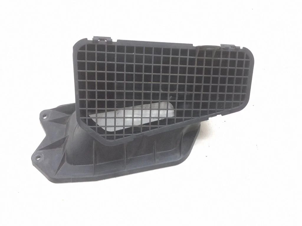 Cabin air duct channel 8K2819904