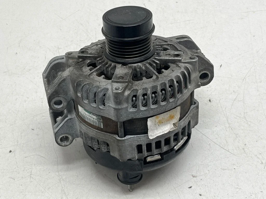 Generator/alternator P68391578AB