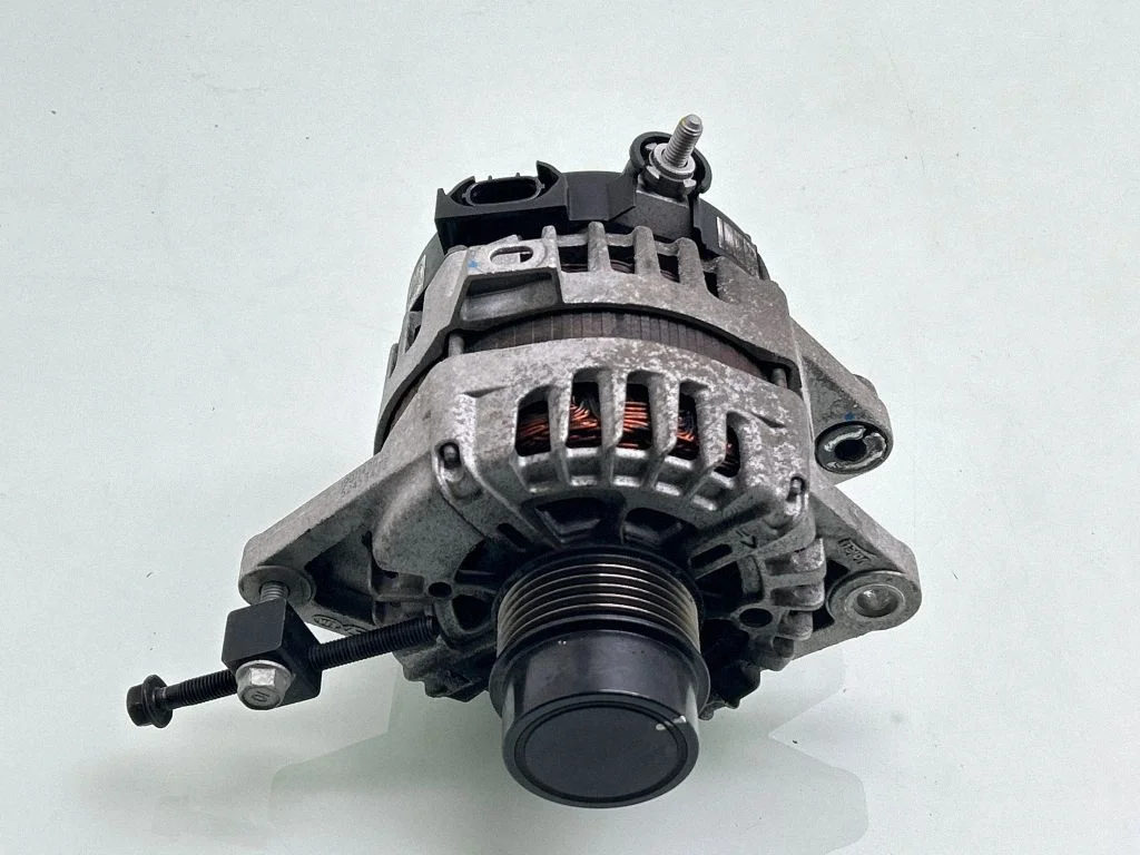Generator/alternator 373002b960