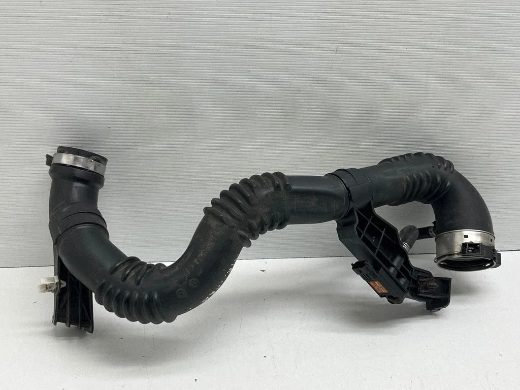 Intercooler hose/pipe 1188199S02
