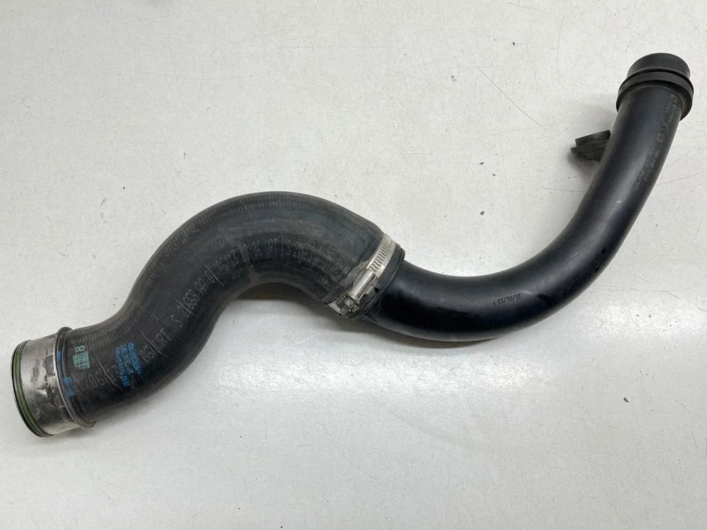 Intercooler hose/pipe 7E0145762C