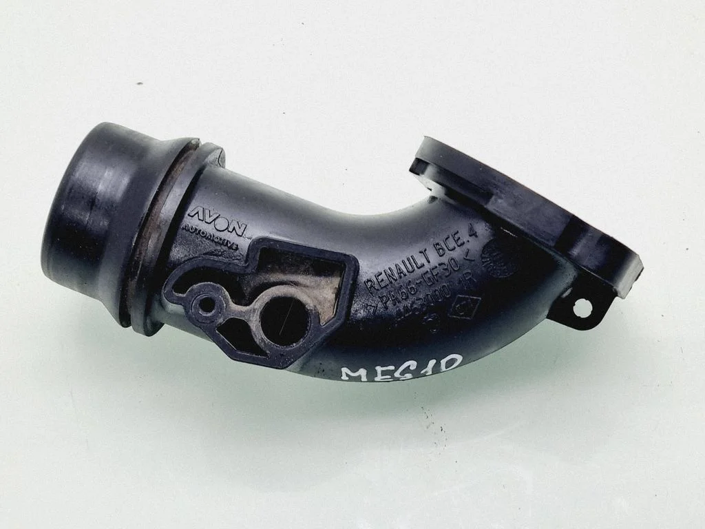 Intercooler hose/pipe 144630001R