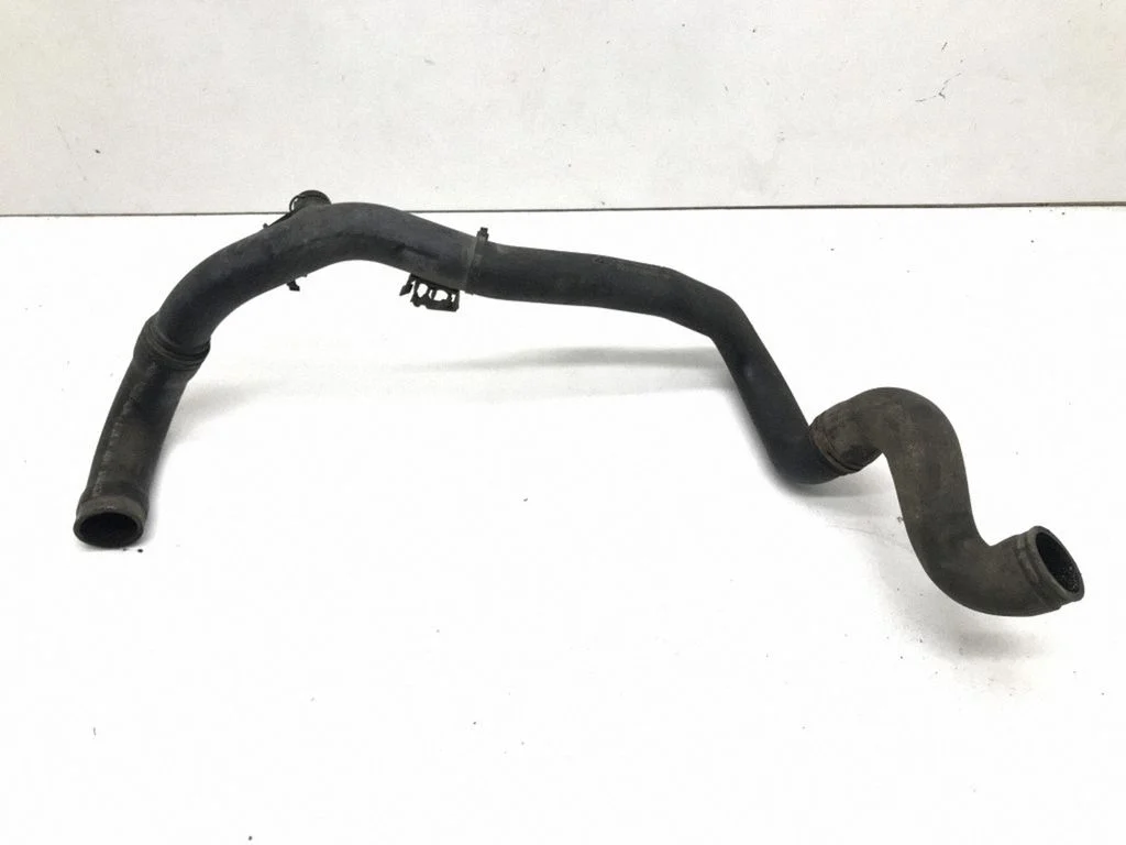 Wąż / rura intercoolera 7M0145955