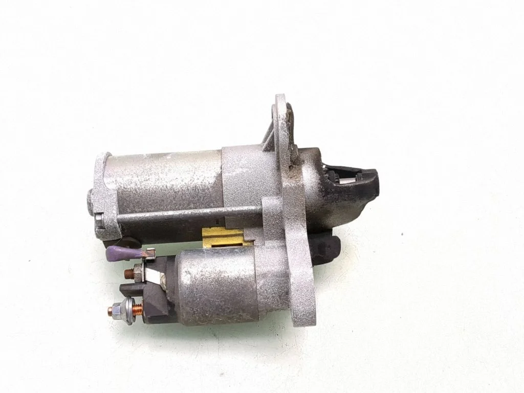 Starter motor 233008820R