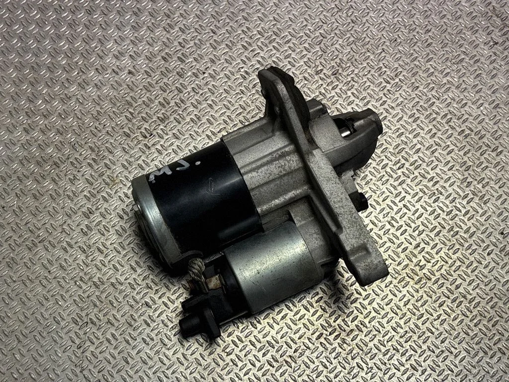 Starter motor 233000557R