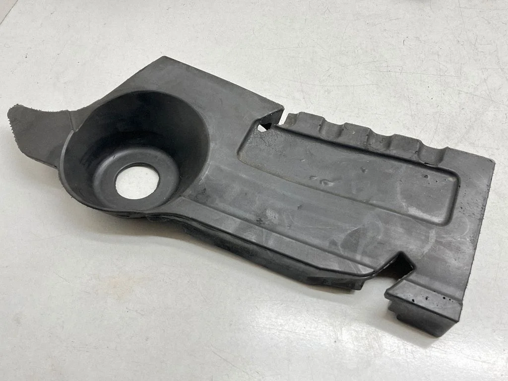 Engine cover (trim) GJ326N041AE