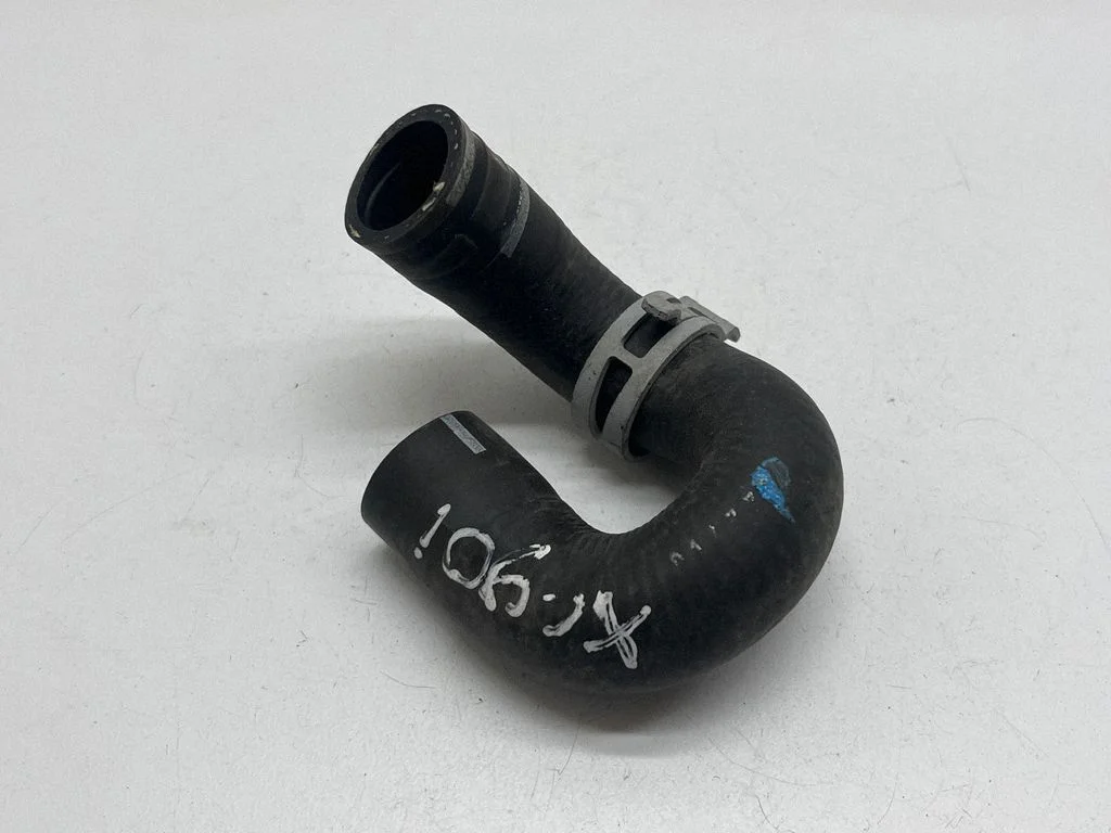 Jahutustoru(d)/-voolik(ud) 31404447