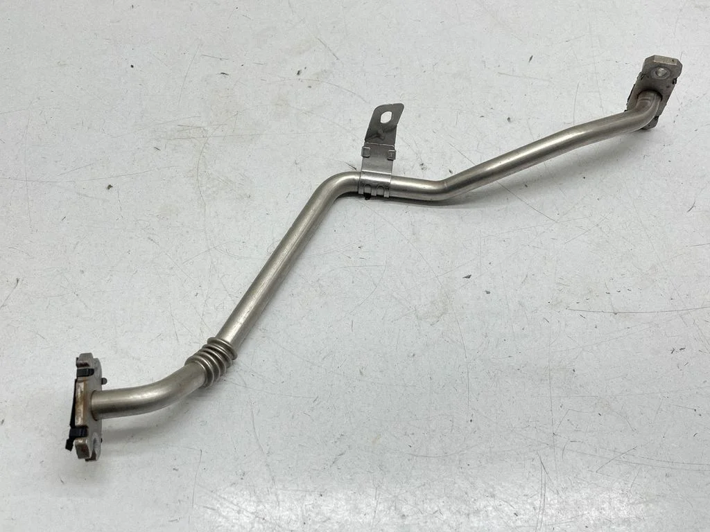 Przewody/węże olejowe turbo 32140082