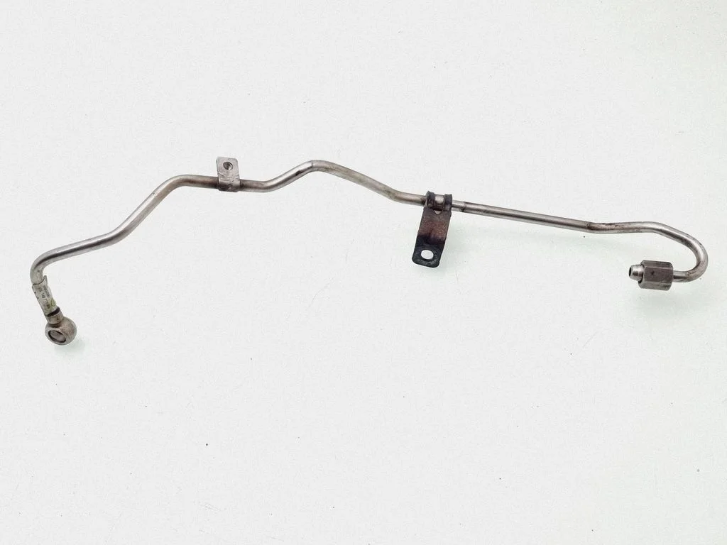Määrimistoru(d)/-voolik(ud) 03L145771AN
