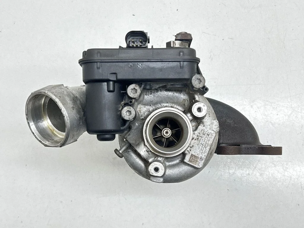 Turbo 04E145715F