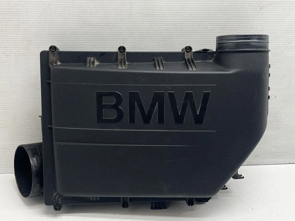 Air filter box 7583713