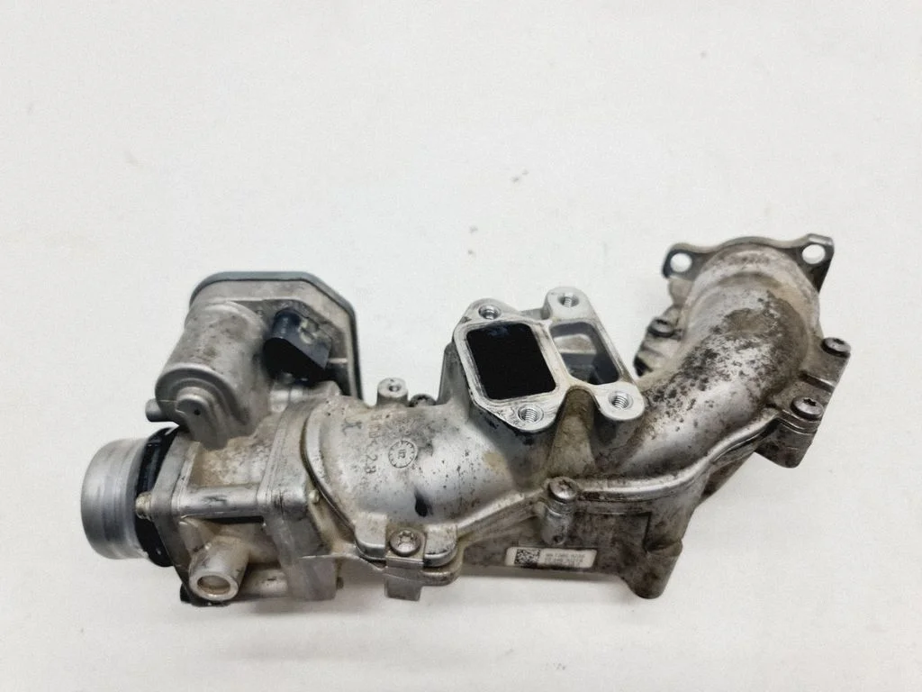 Intake manifold 8973858235