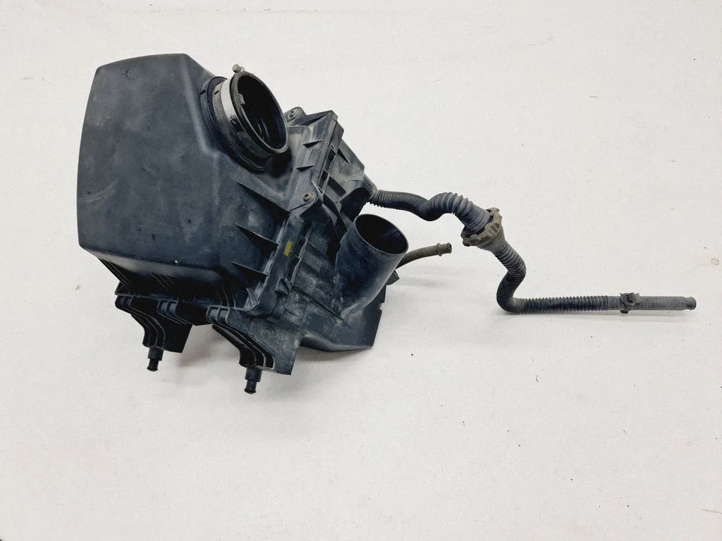Air filter box 13340818